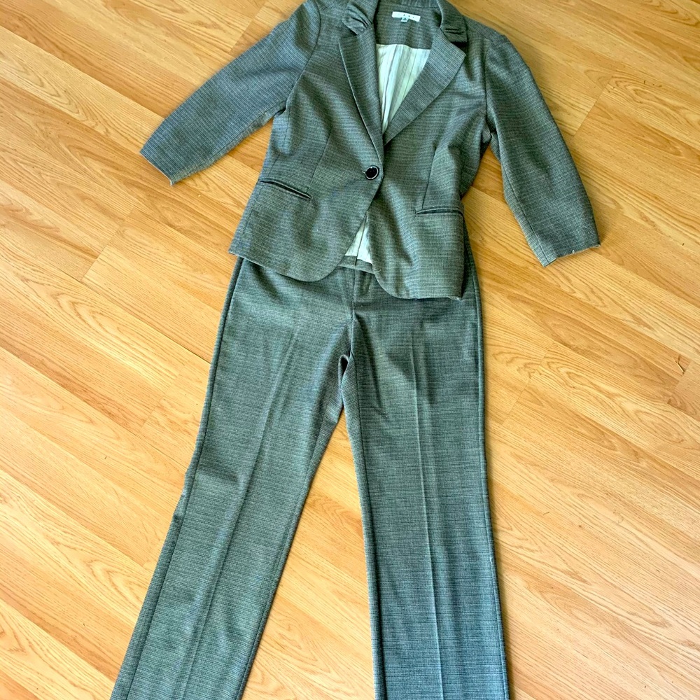 CaBi 2 piece Suit.